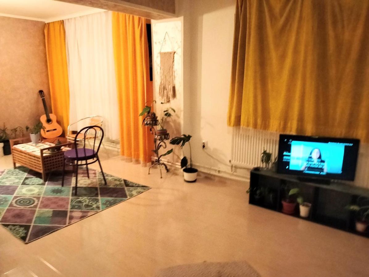 Royal Awoun Home Bukarest Exteriör bild